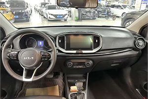 2021 KIA Stonic