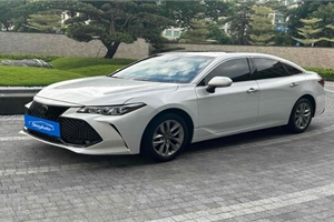 2019 TOYOTA Avalon