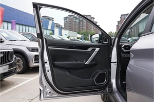 2025 GEELY Binyue