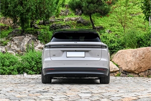 2025 Li Auto i6